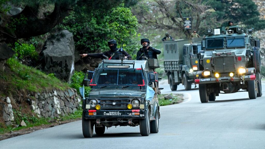 Tourists In J&K